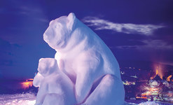 Eisb�r vom Schneeskulpturen-Festival 2017. Foto: Birgit-Catrhin Duval